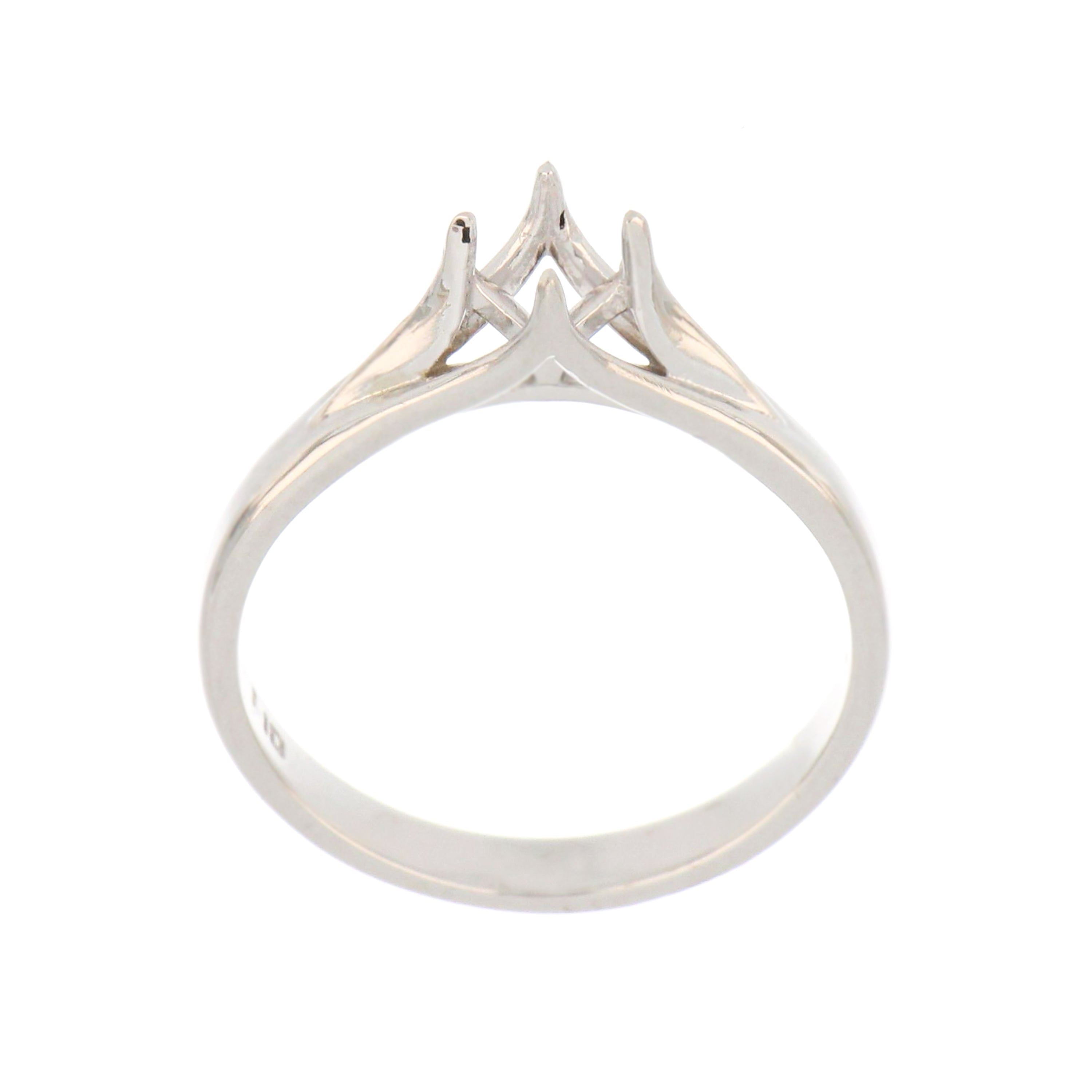 14kt white gold round solitaire ring mounting with 4-claw setting