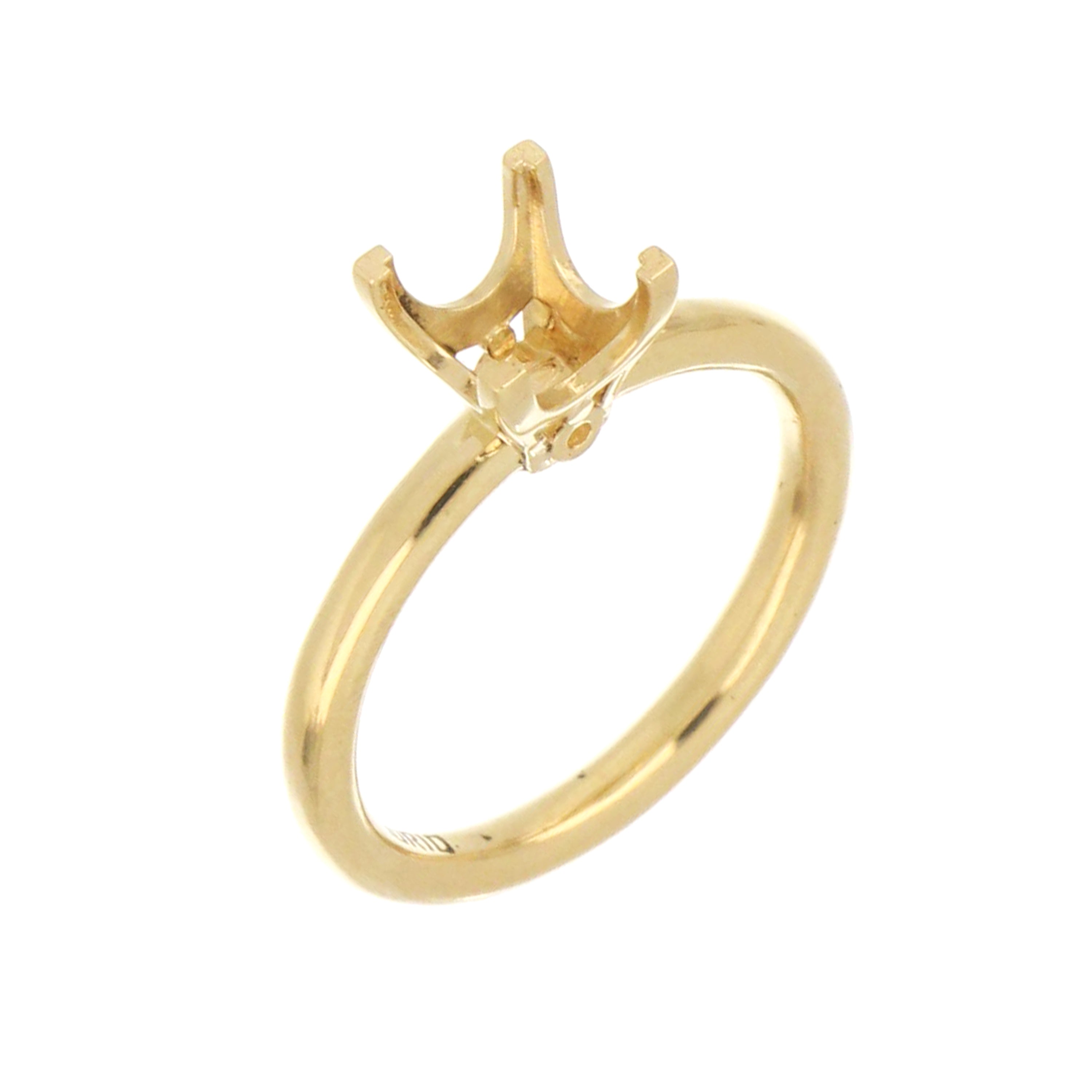 Yellow gold ring setting designed for princess-cut diamond or gemstone, polished finish.