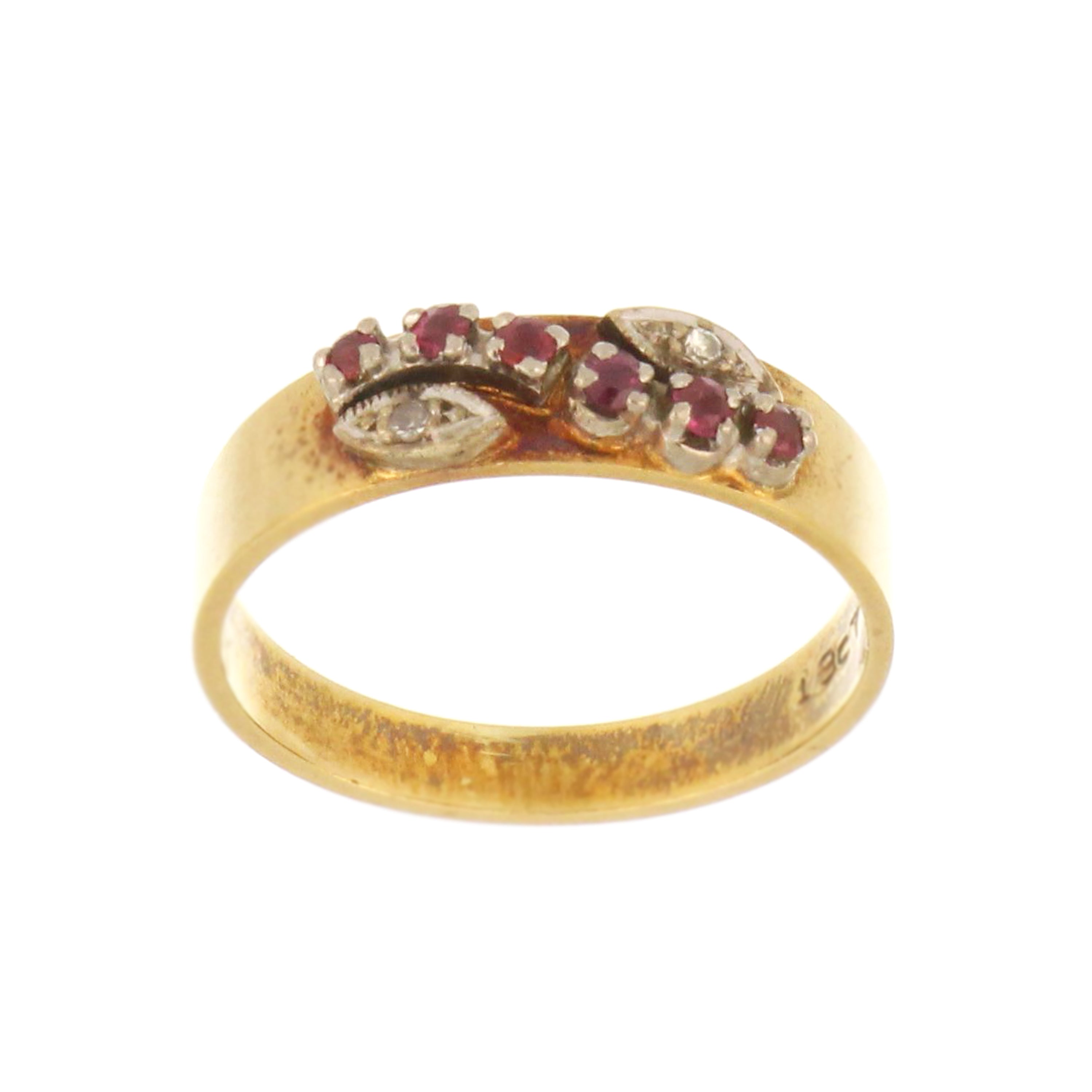 18kt yellow gold ruby and diamond band ring, 3.02g