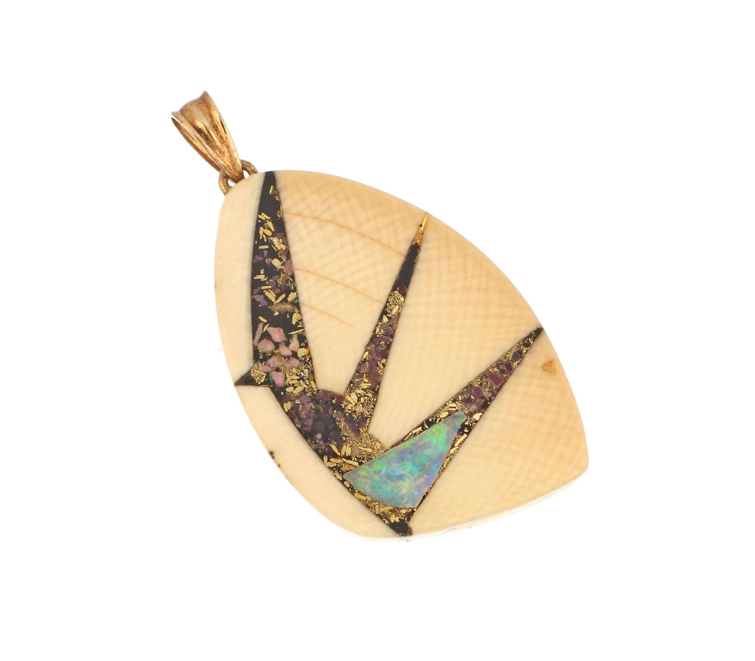 Two-sided Pendant with a 14kt Yellow Gold Bail