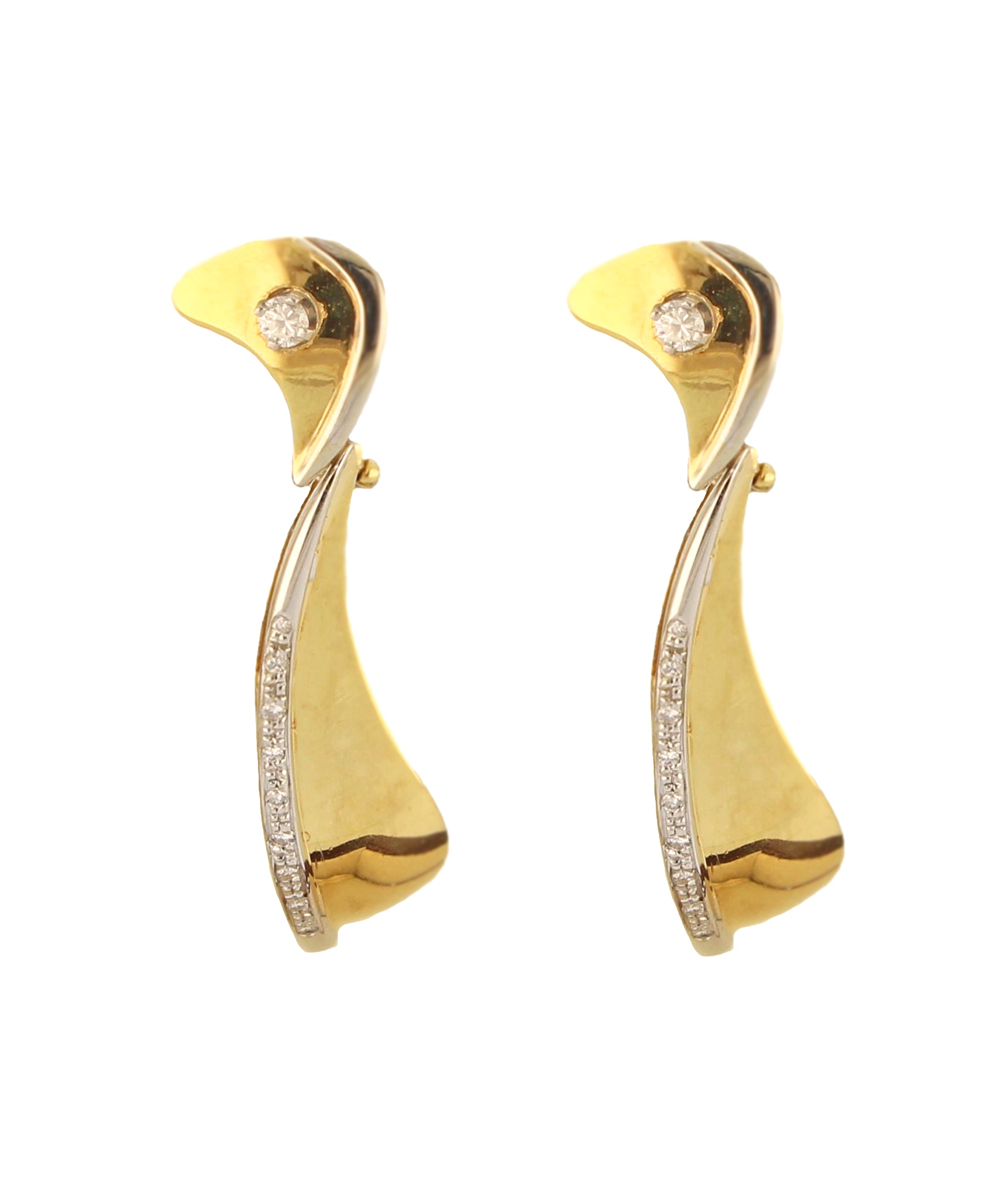 18kt Yellow Gold Diamond Earring