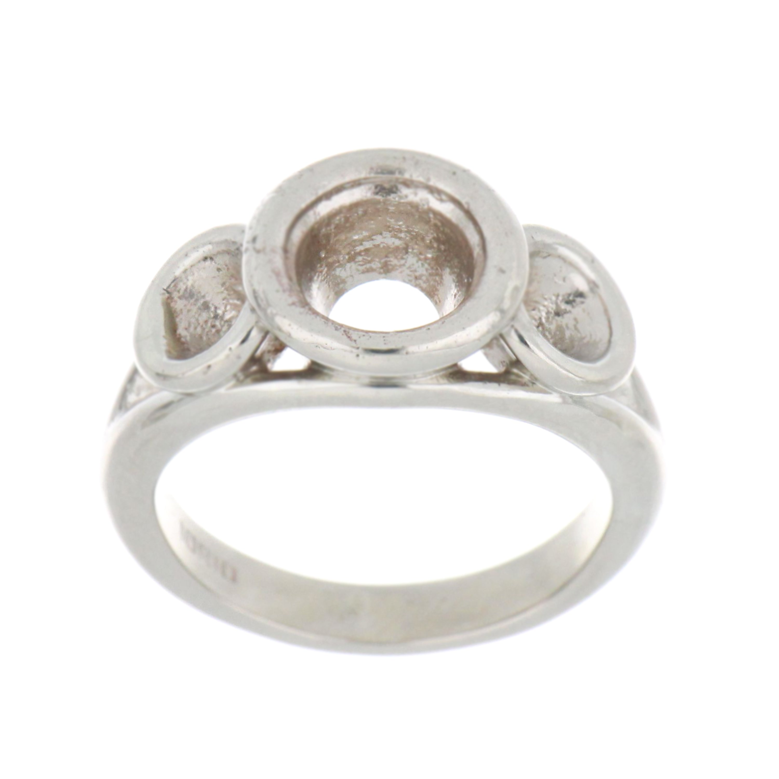 14kt white gold ring mounting front view showcasing polished tapered shank and bezel settings