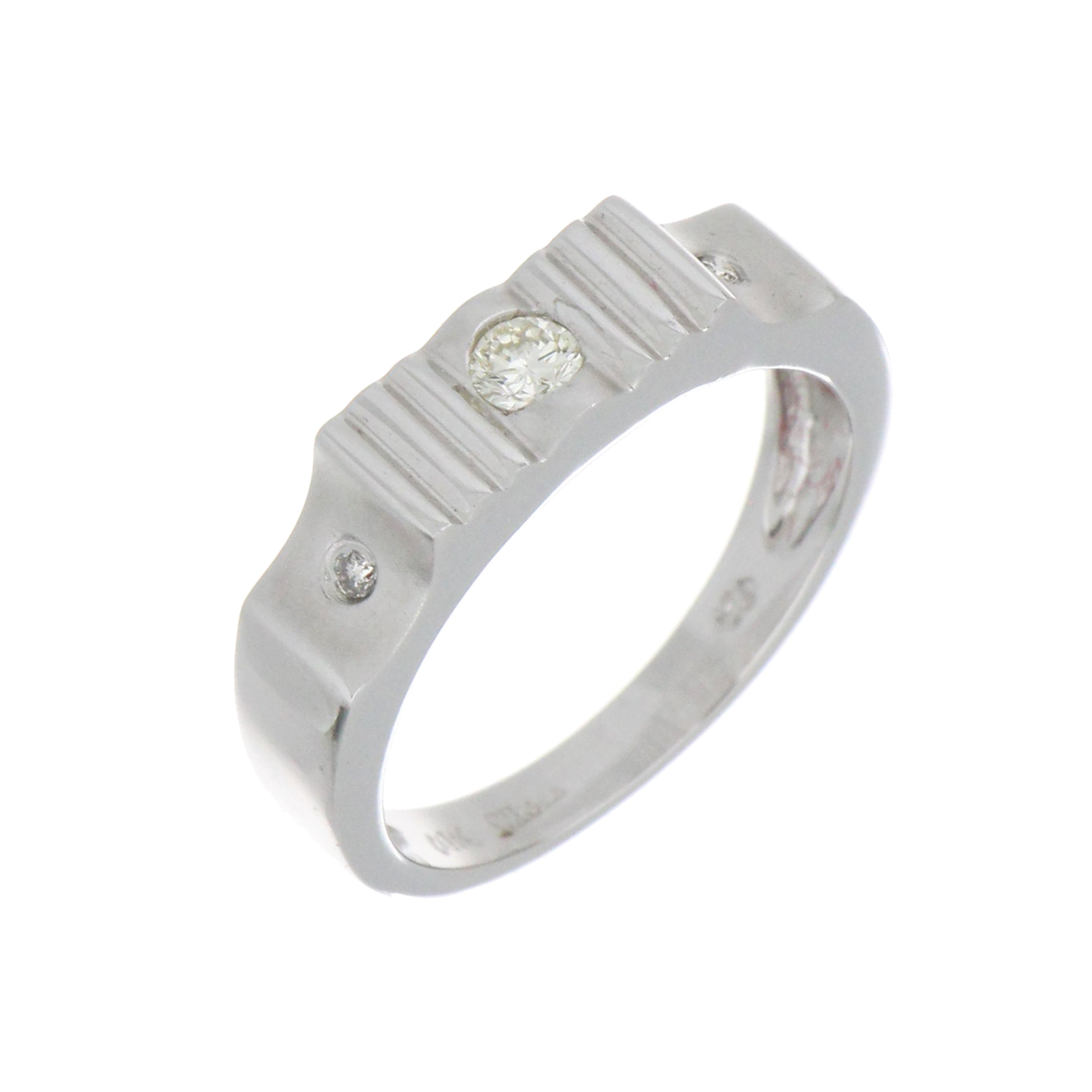 Close-up 14kt white gold engagement ring highlighting round brilliant diamonds and delicate band details