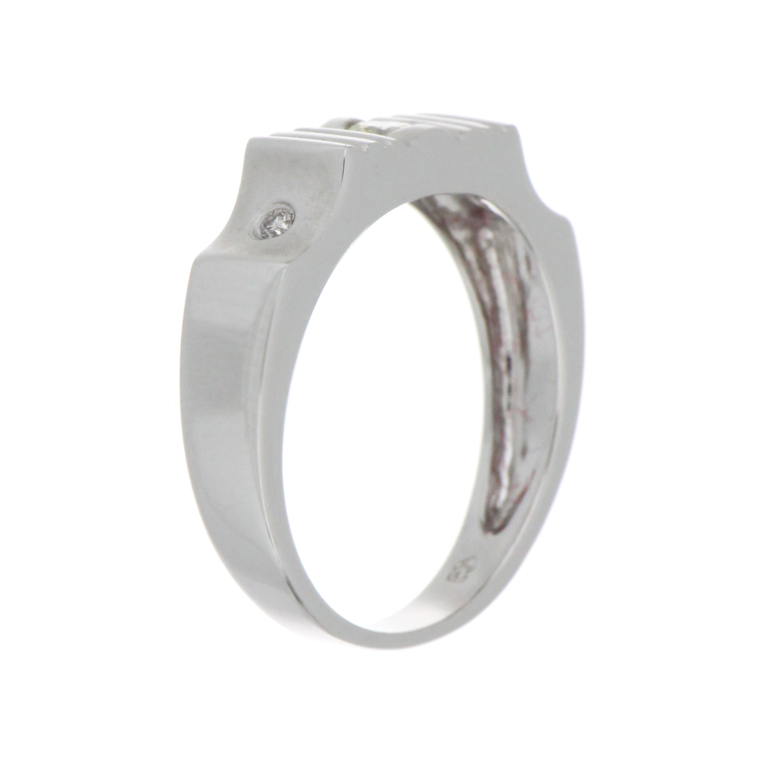 Side profile of 14kt white gold diamond ring showcasing elegant band craftsmanship and diamond setting