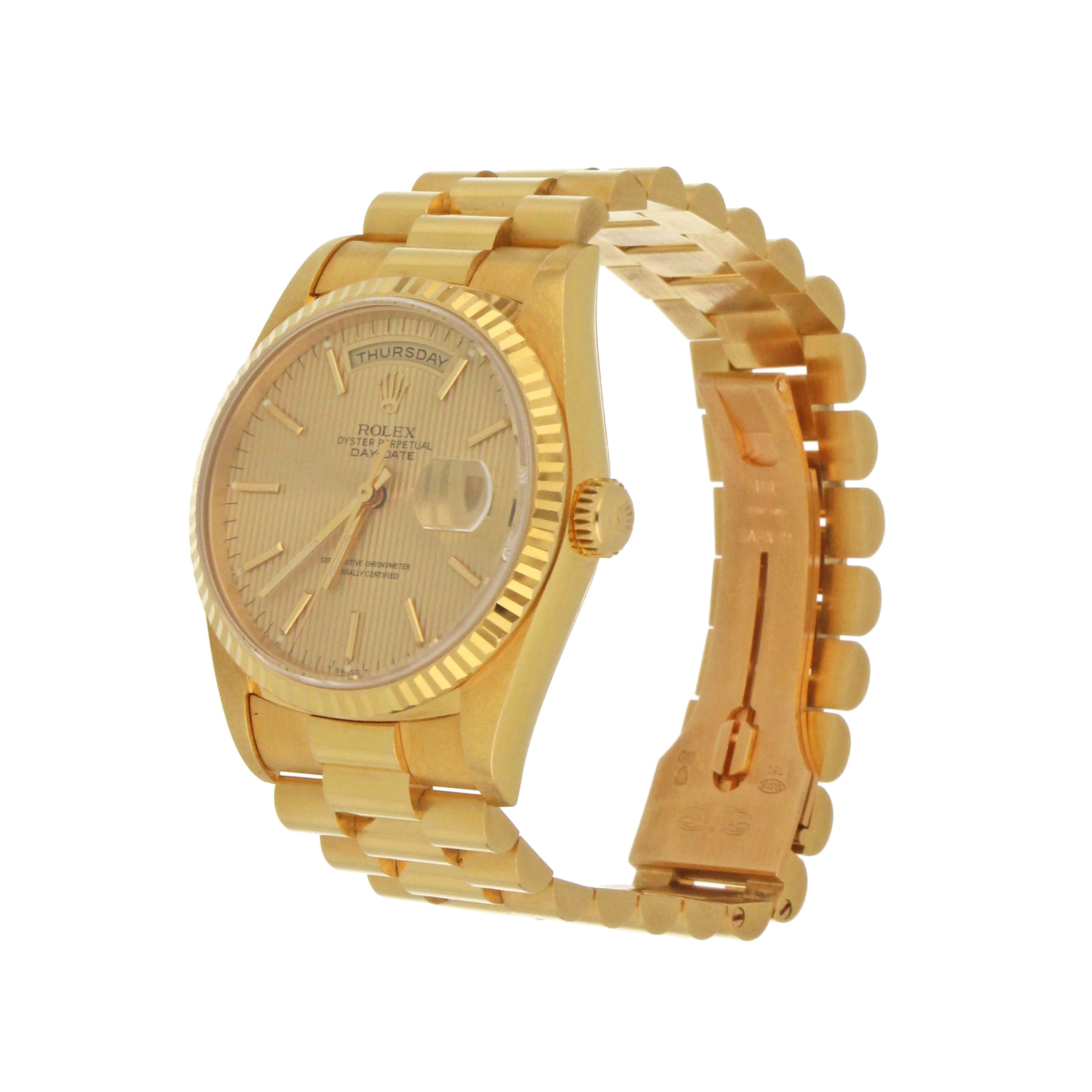 18kt yellow gold Rolex folding clasp detailed view on the president bracelet
