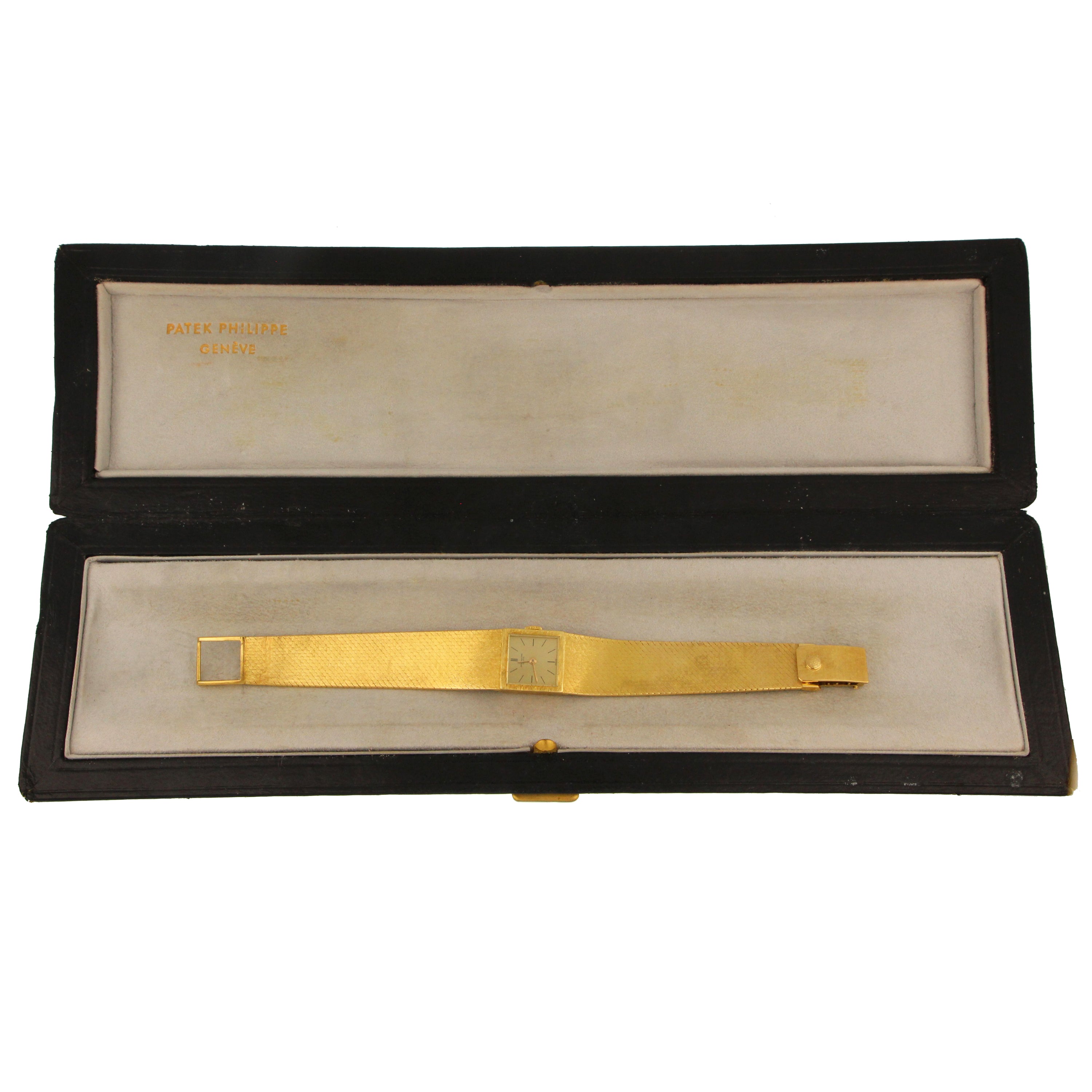 Authentic vintage 18kt gold ladies Patek Philippe wristwatch with champagne dial