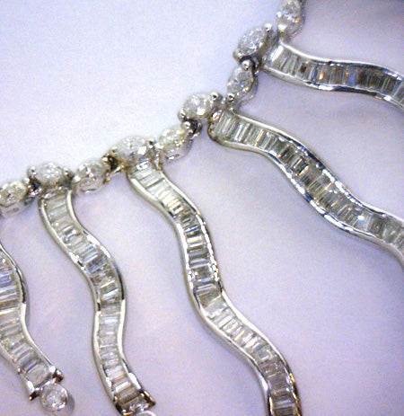 Full view of exquisite diamond necklace crafted in 18kt white gold weighing 62.12 grams