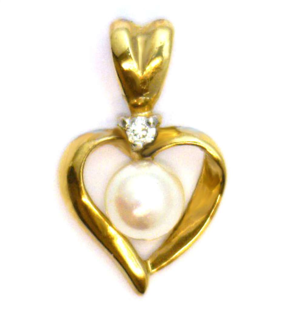 10kt yellow gold pendant with 5.2mm white pearl and 0.03ct round diamond, front view