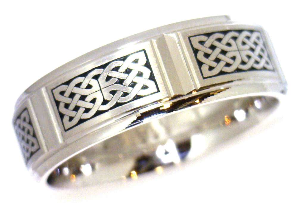 Malo wedding band CEL-008-7WG