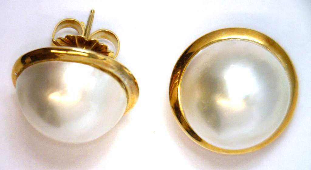 14kt yellow gold mabe pearl earrings