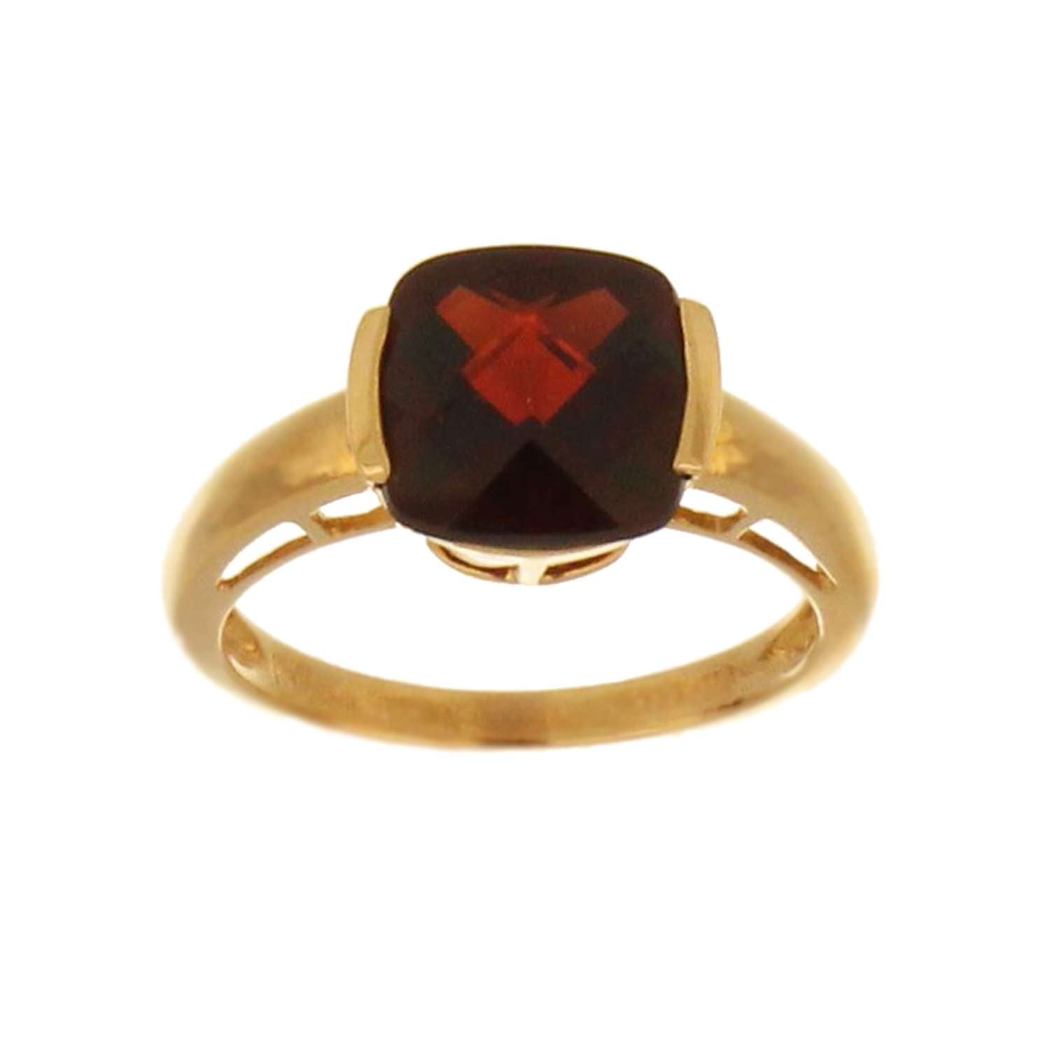 14kt yellow gold ring with cushion-shaped deep red garnet viewed from front