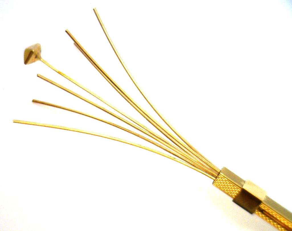 9kt yellow gold handmade pendant in stir tool style, front angle showing smooth polished finish, weighing 6.92 grams