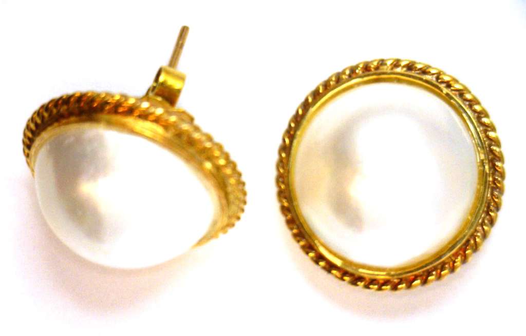 14kt yellow gold mabe pearl earrings