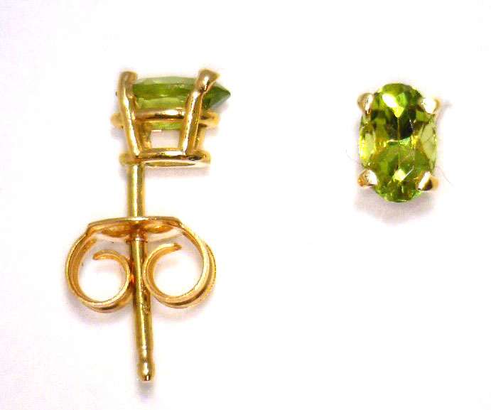 14kt yellow gold stud style peridot earrings