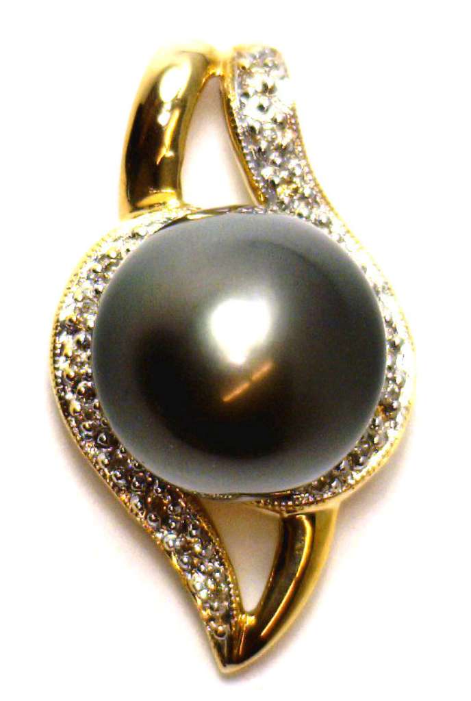 Ladies' 14kt yellow gold Tahitian black pearl pendant