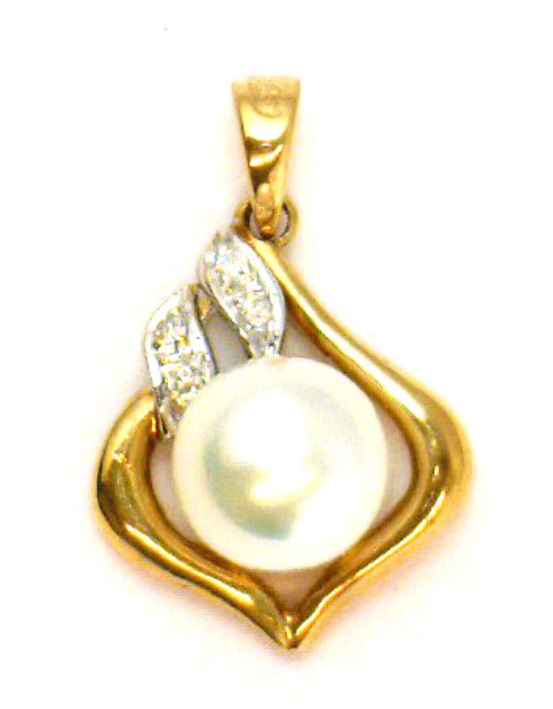 14kt yellow gold pearl pendant