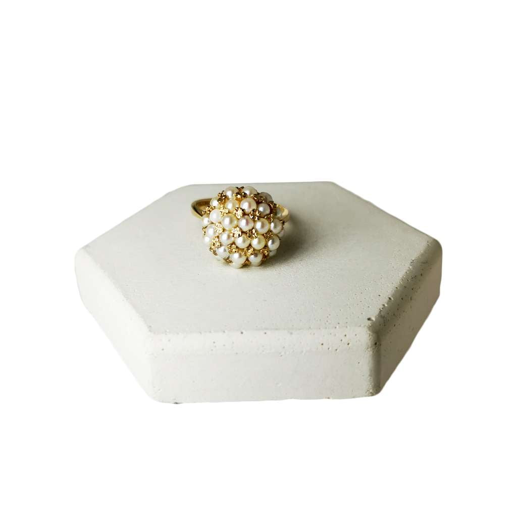 10kt yellow gold pearl ring top view featuring 18 small white seed pearls in cluster, elegant vintage design