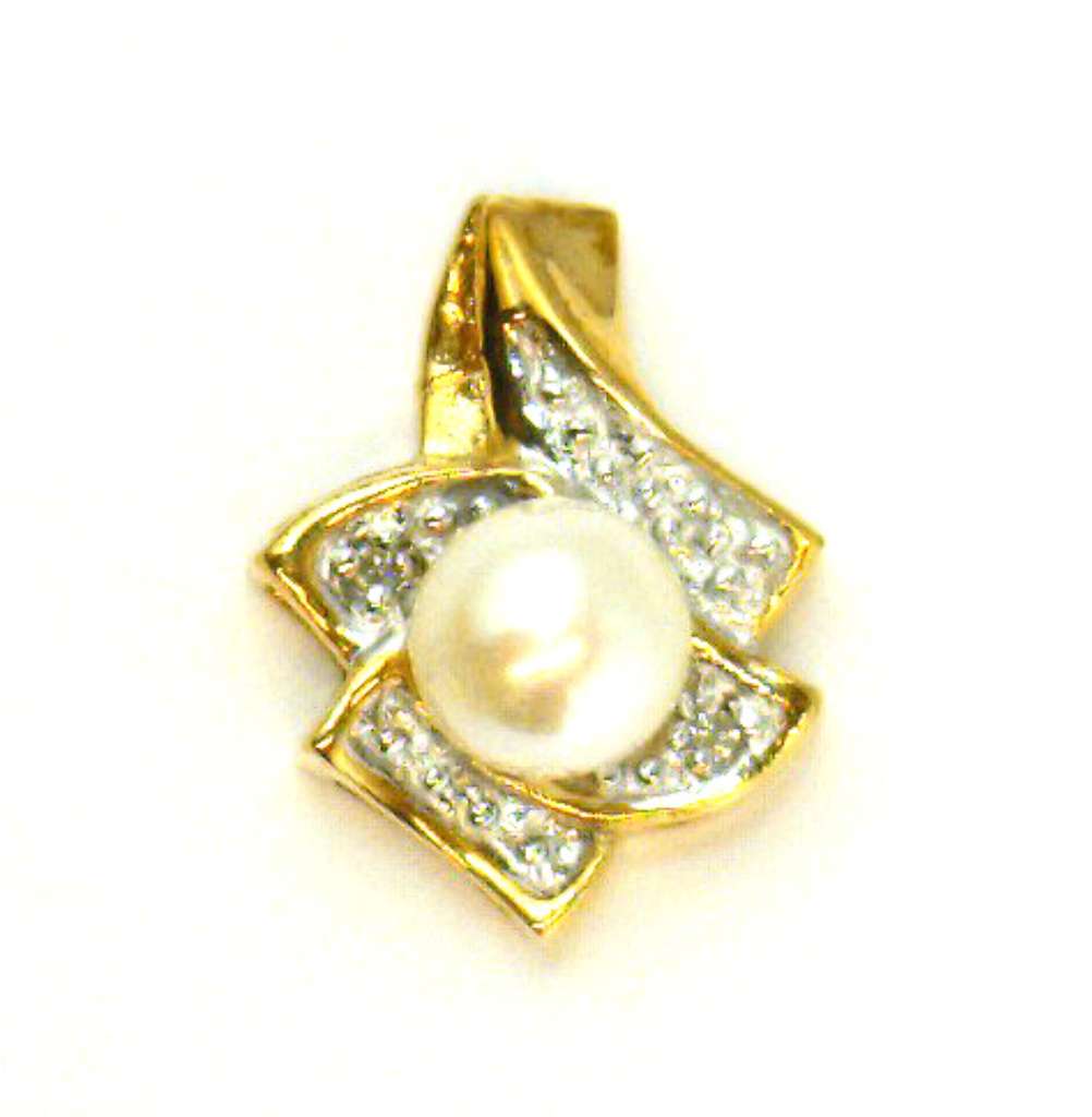 10kt yellow gold pearl pendant