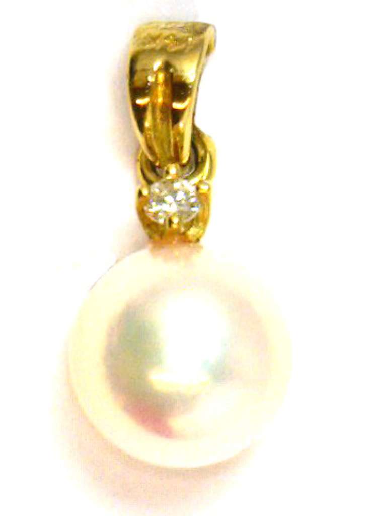 14kt yellow gold pearl pendant