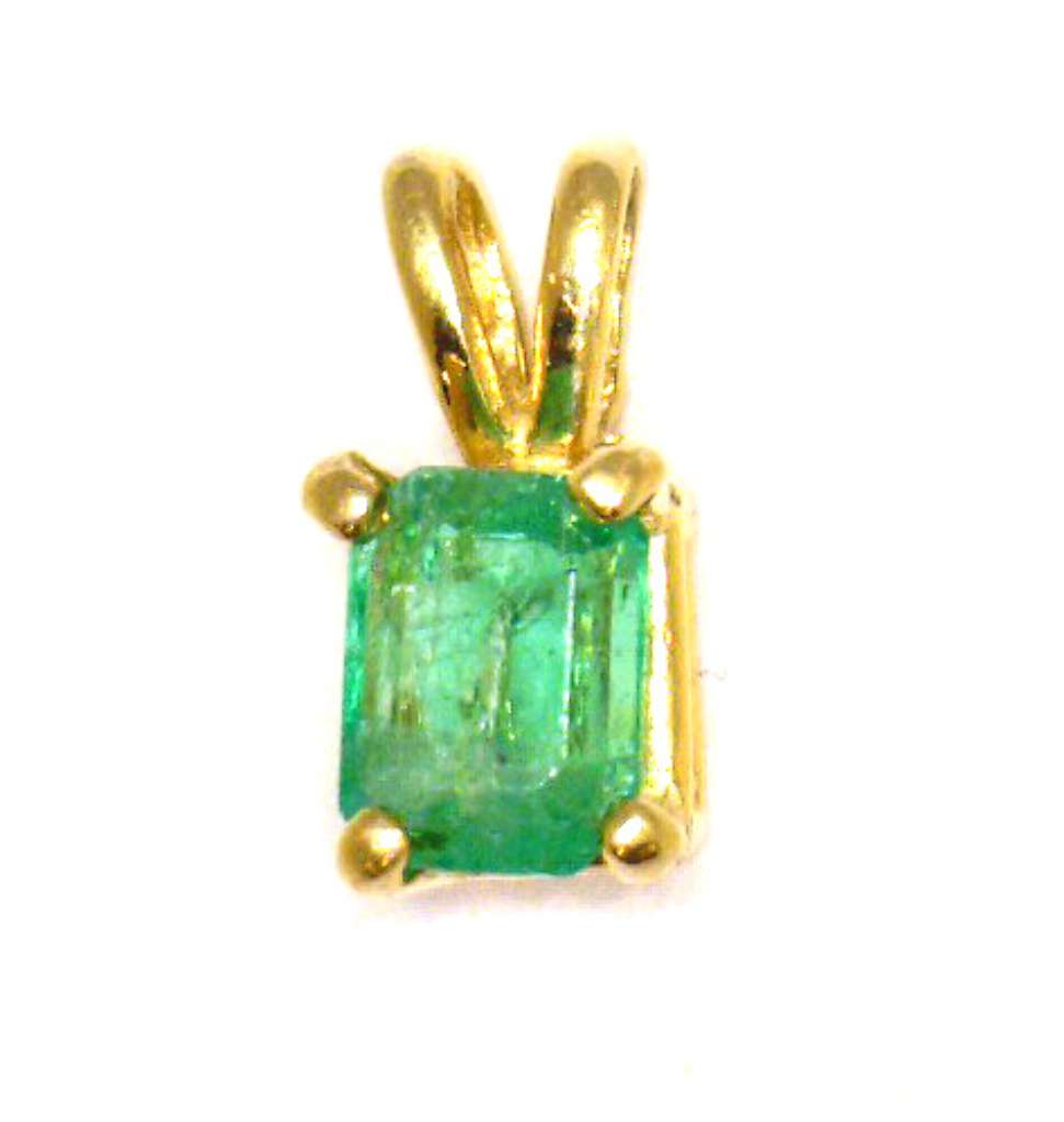 14kt yellow gold emerald pendant,