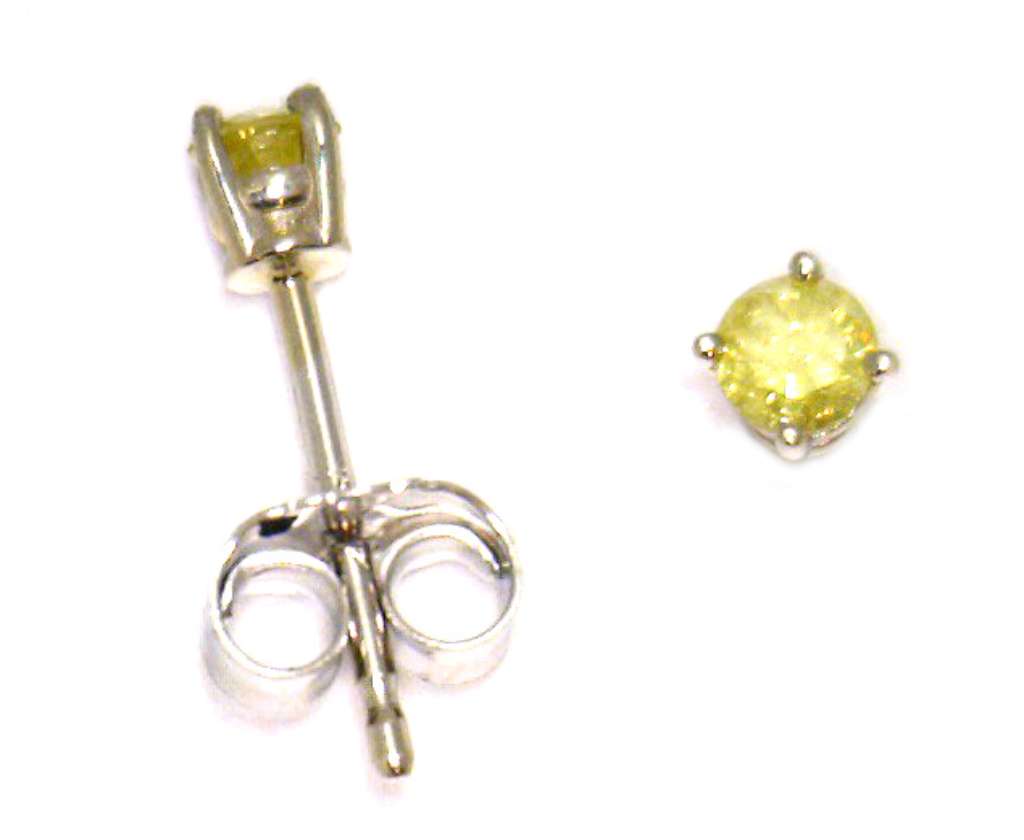 14kt white gold diamond stud earring