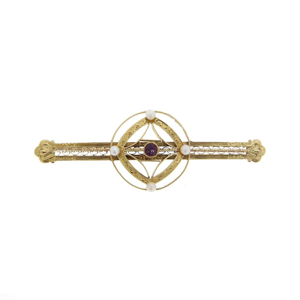 14kt yellow gold brooch featuring round 3.0mm amethyst with four seed pearls viewed from front