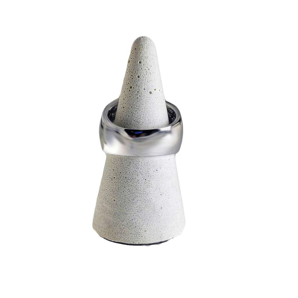 Side profile of white gold diamond engagement band ring, highlighting smooth finish and secure setting