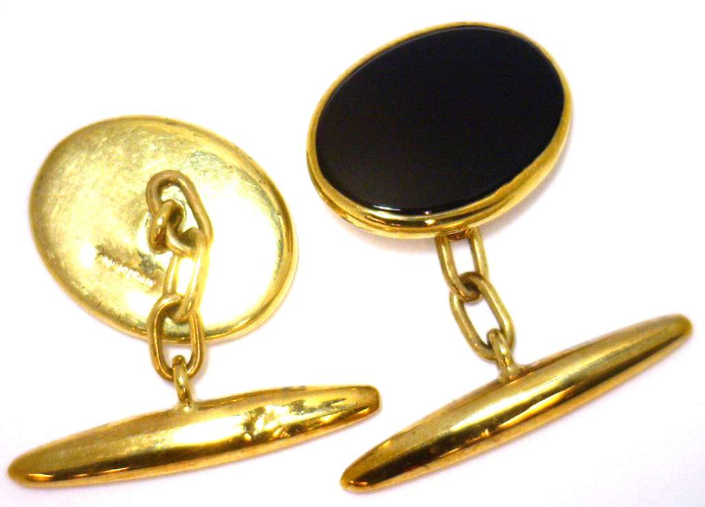 9kt yellow gold black oynx cufflink