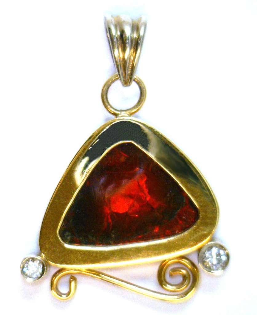 14kt yellow gold ammolite pendant